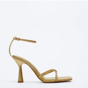 Gold glitter woman’s strappy heels | NWT |